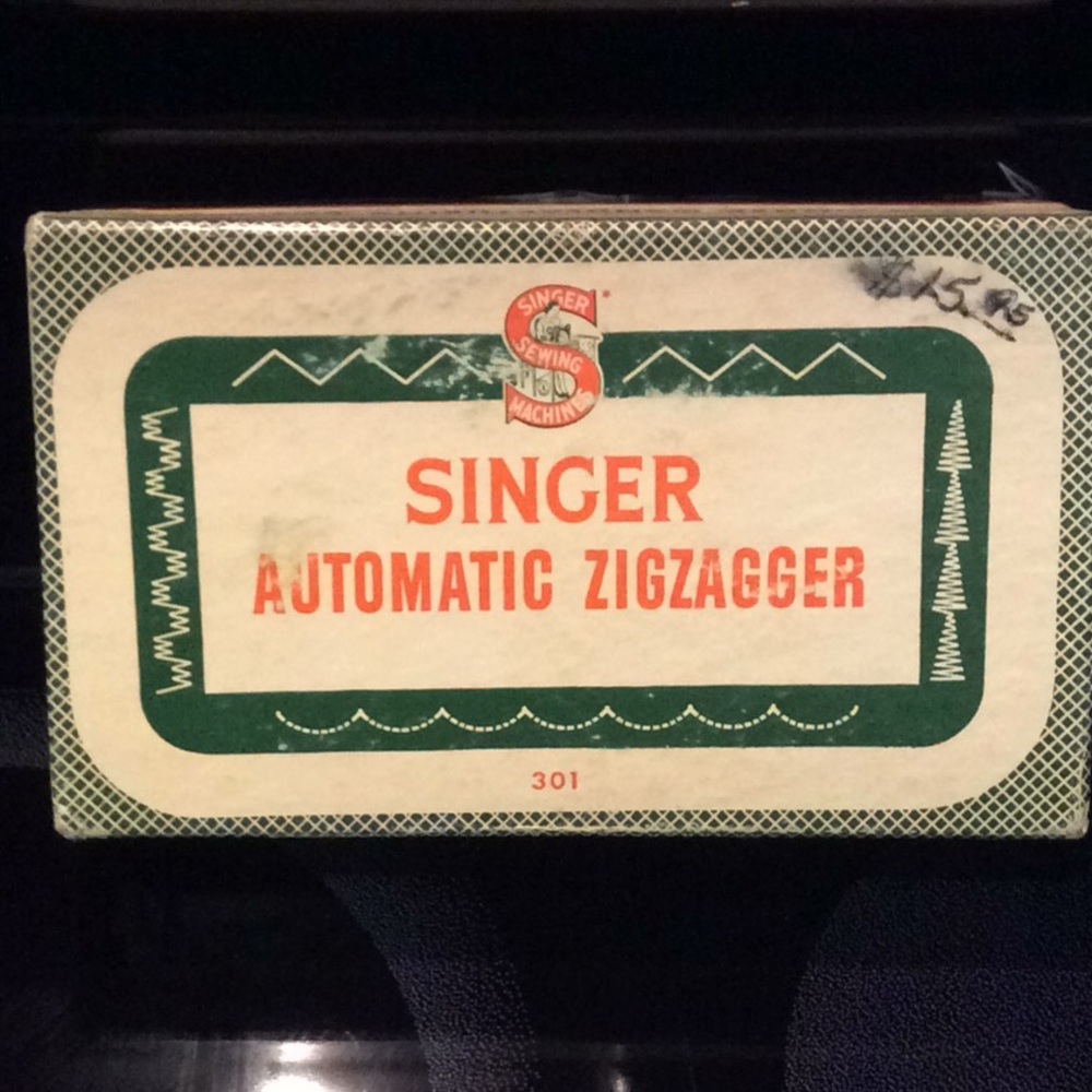 Singer Automatic Zigzagger 301